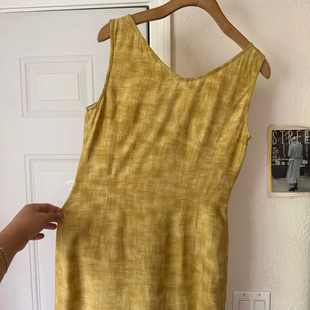 UNITED COLORS OF BENETTON yellow floral button up‎ linen midi dress